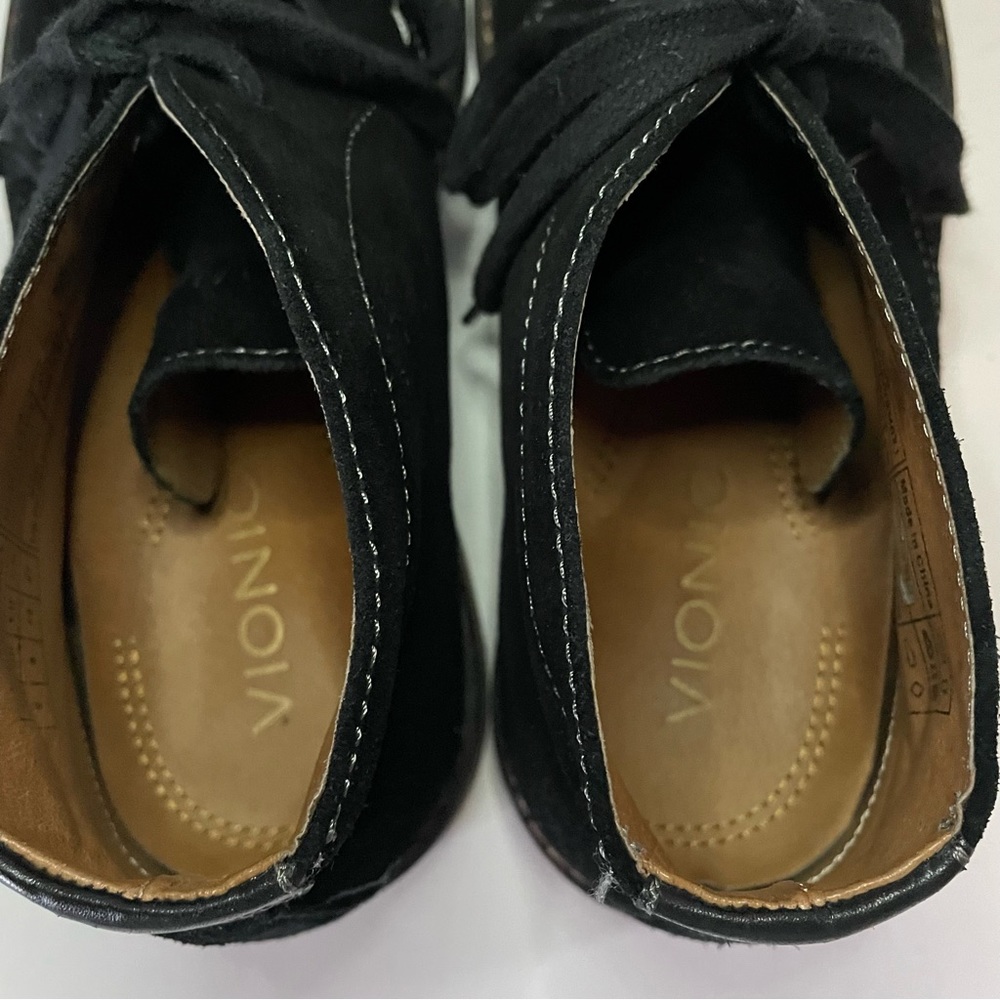Vionic black suede Chase chukka boots size 9 - Picture 8 of 9